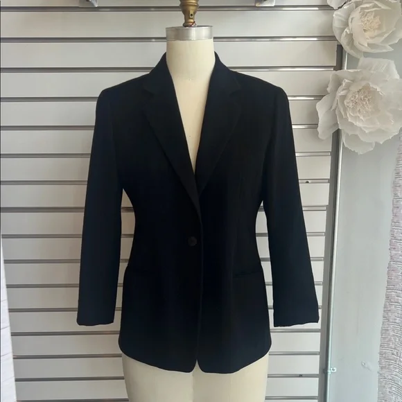 Giorgio Armani Elegant Cashmere Black Blazer - Women’s Size 10 - Picture 1 of 15